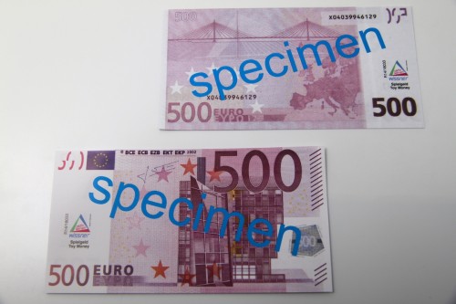 500 Euro-Schein (100 Stück) Spielgeld Kaufmannsladen Rechengeld Scheine -  Wissner® aktiv lernen, Mathe-Lernmaterialien online kaufen