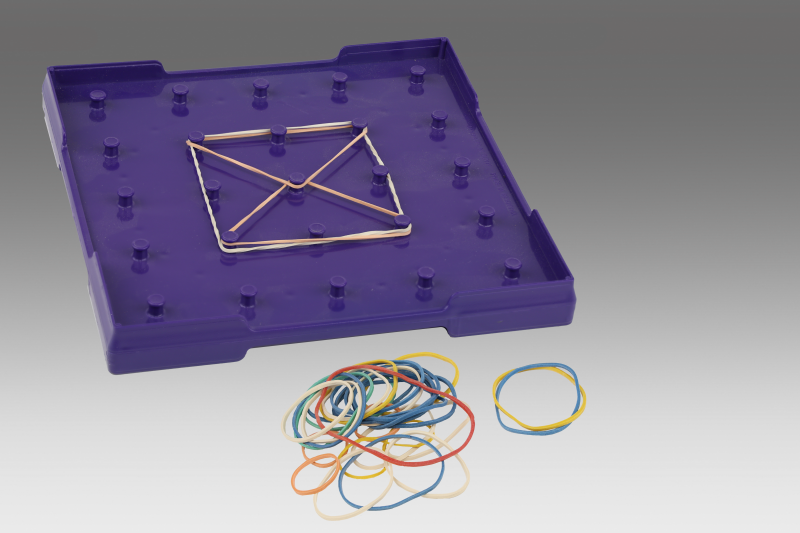 Geoboard small double sided purple