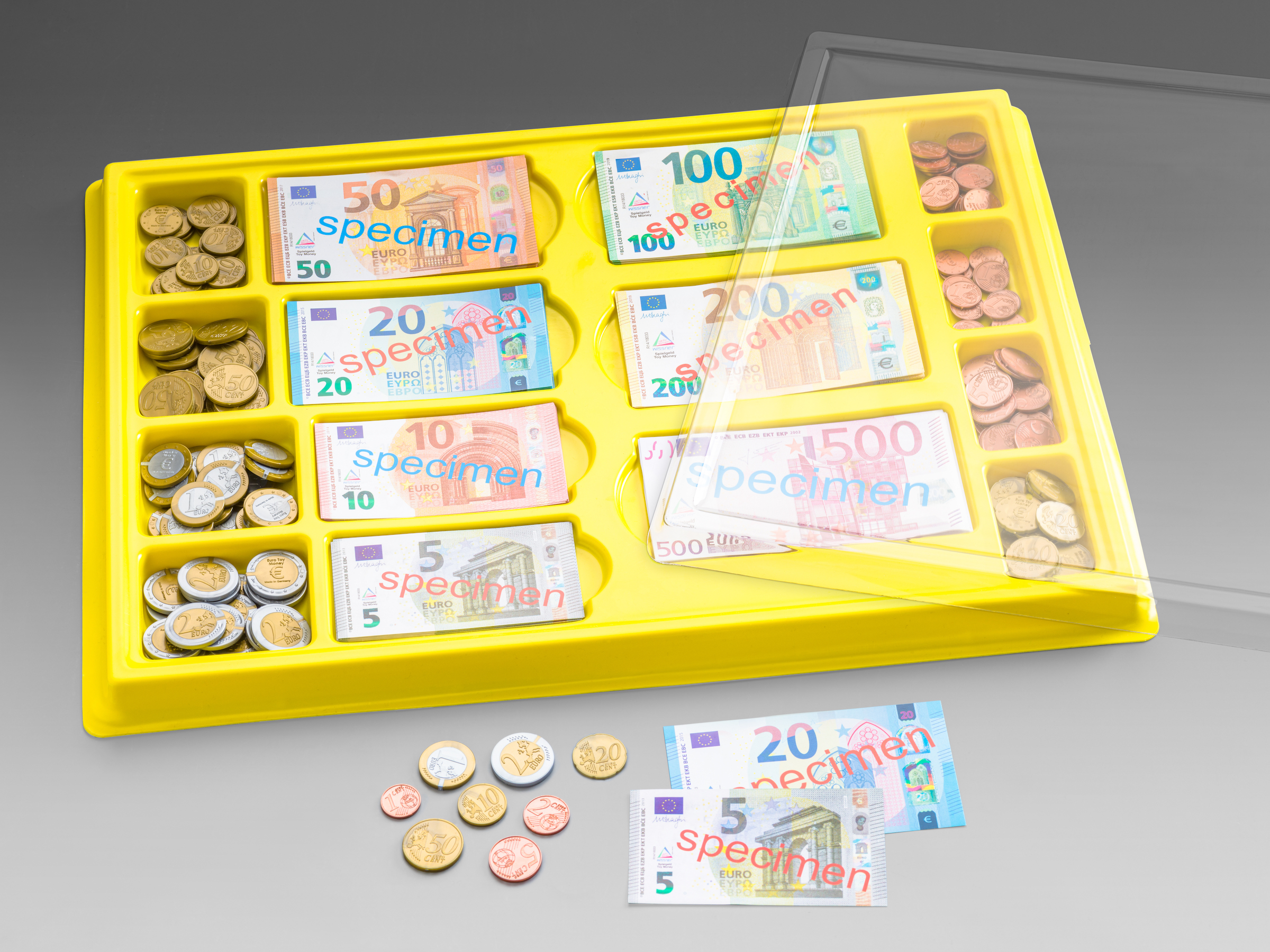 Euro - Cash Box (130 bank notes + 160 coins)